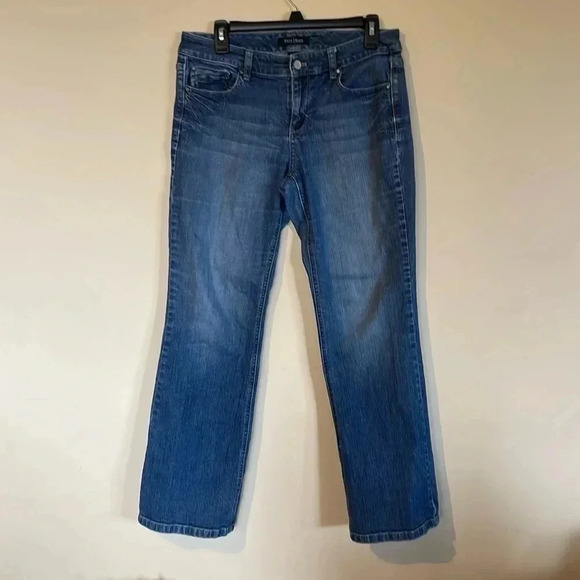 White House Black Market Blanc Bootcut Low Rise Women’s 6S Denim Jeans - Picture 1 of 10